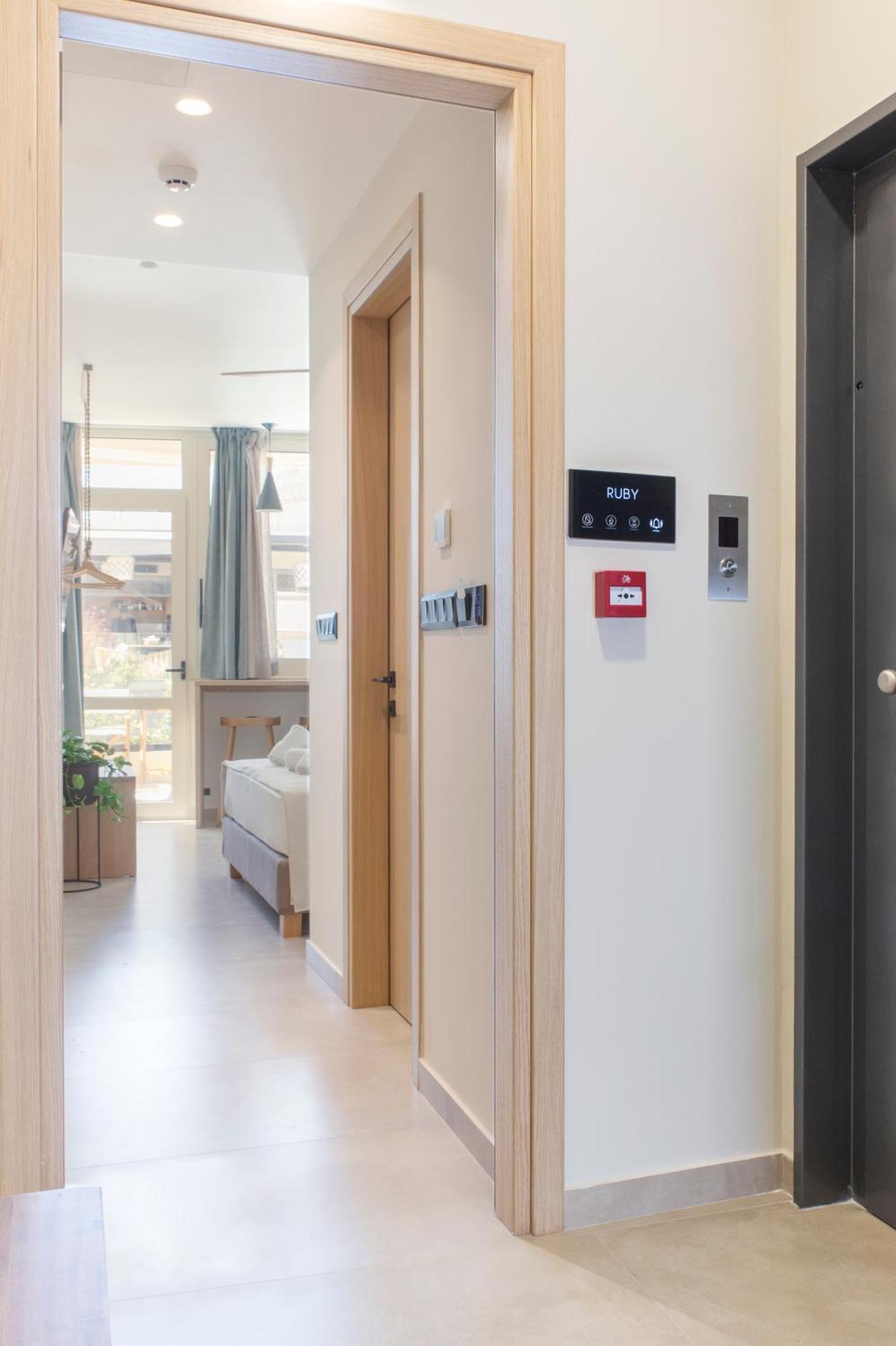 Living Stone Condo Hotel Αθήνα Εξωτερικό φωτογραφία