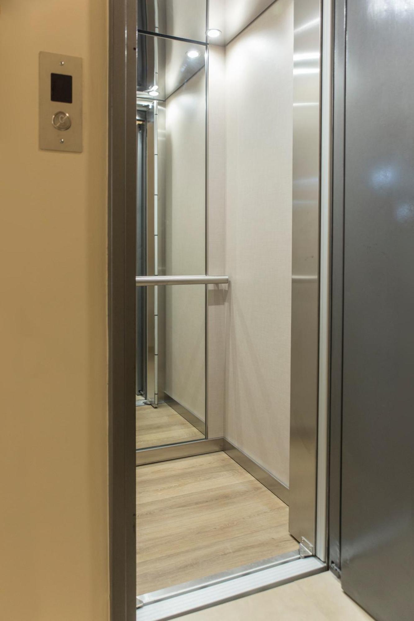 Living Stone Condo Hotel Αθήνα Εξωτερικό φωτογραφία